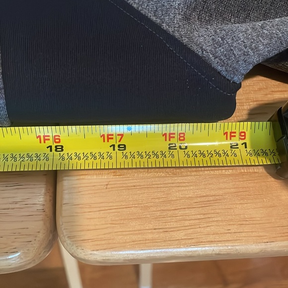 Under Armour Long Sleeve Full Zip Top-Men's size Medium-GUC - Picture 16 of 16